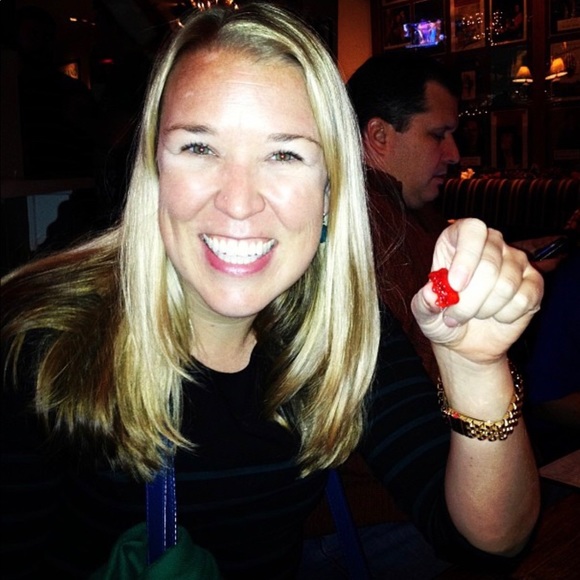 Meet your Posher, Lindsey - Picture 1 of 1